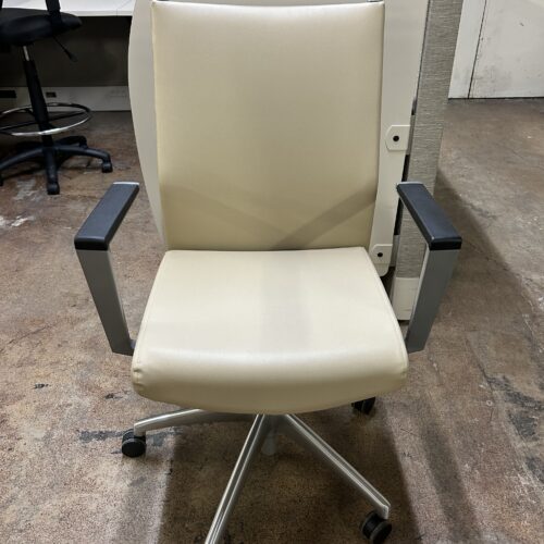 Used SitOnIt Sona Beige Executive Task Chair