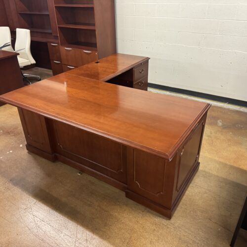 Used Cherry Wood Veneer Traditional L-Shape Office Desk 7' x 6'