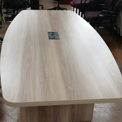 White Wood Conference table 8 x 3,5 (1)