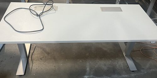 Training Table with Power 3718 - 55151